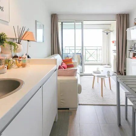 Apartment With Ac Terrace Sea View Swimming Pool Parking -benakey *